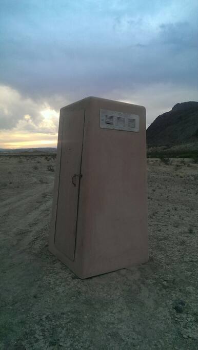 Composting toilet