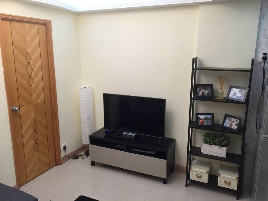 42" LED TV with Internet TV & DVD player