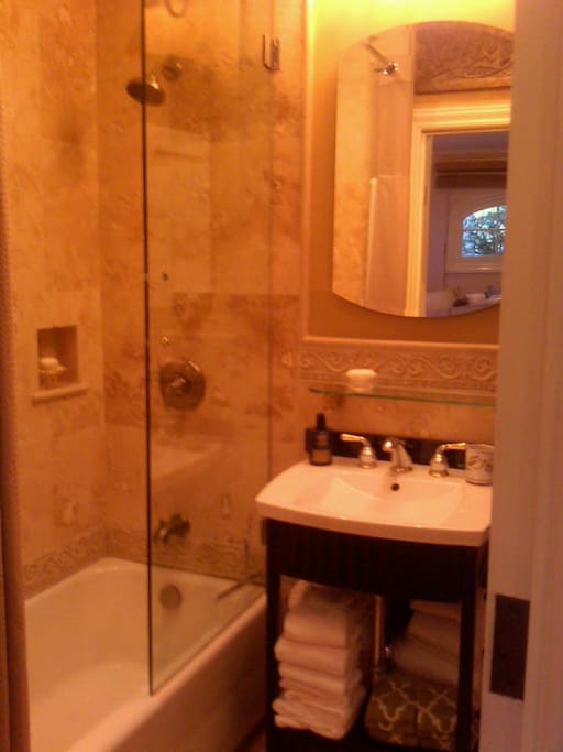 Limestone full bath with luxury
amenities