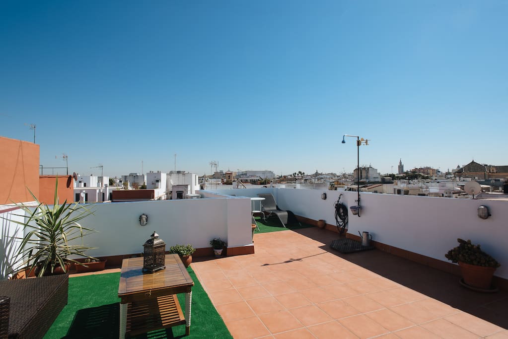 Preciosa terraza con vistas espectaculares//Beautiful Terrace with nice views