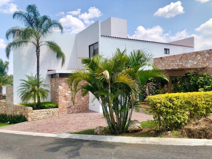 Quinta Manzana Holiday Rentals & Homes Estado de México, Mexico Airbnb