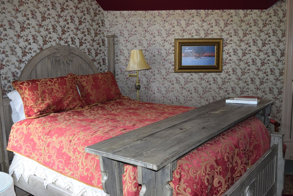 Queen Bed