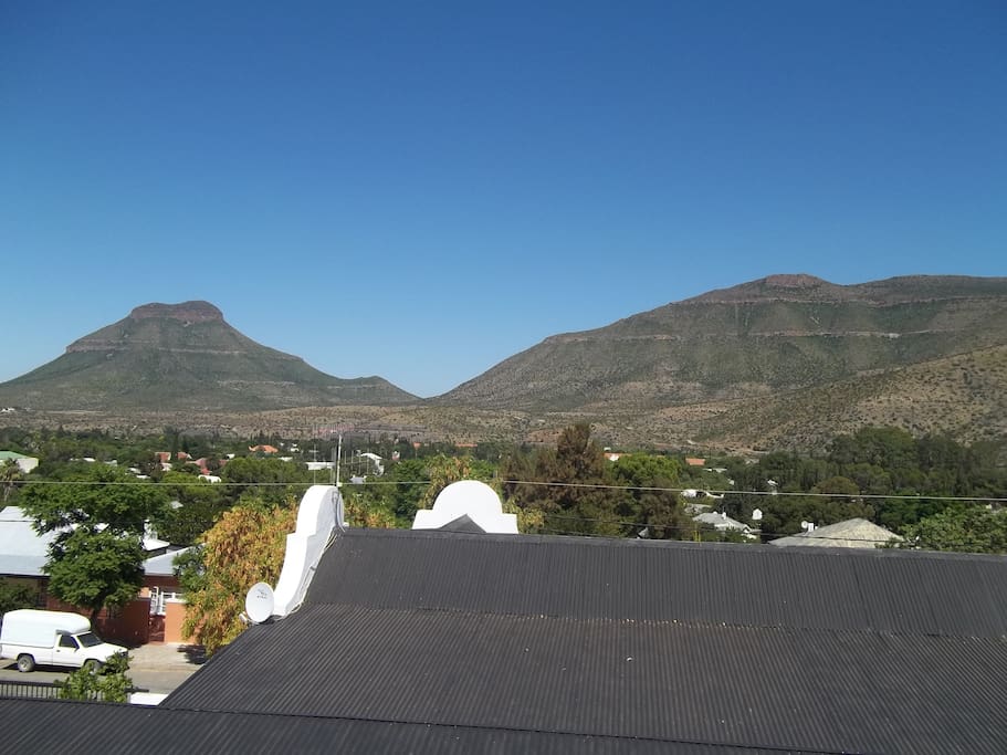 spectacular views out over Graaff Reinet and the mountains beyond