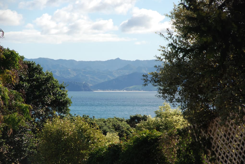 Peek of the sea