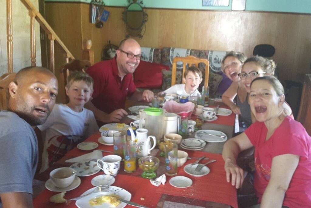 Desayuno familiar en Casahabana