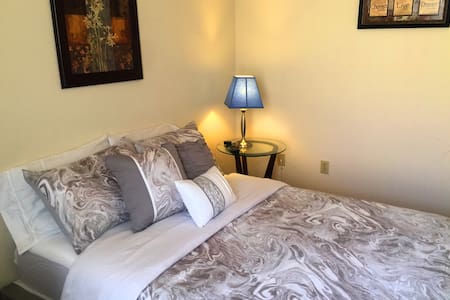 Comfortable, Pool, Wifi, smart cable TV