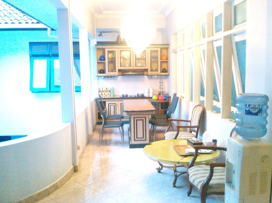 Ruang Makan lantai 2