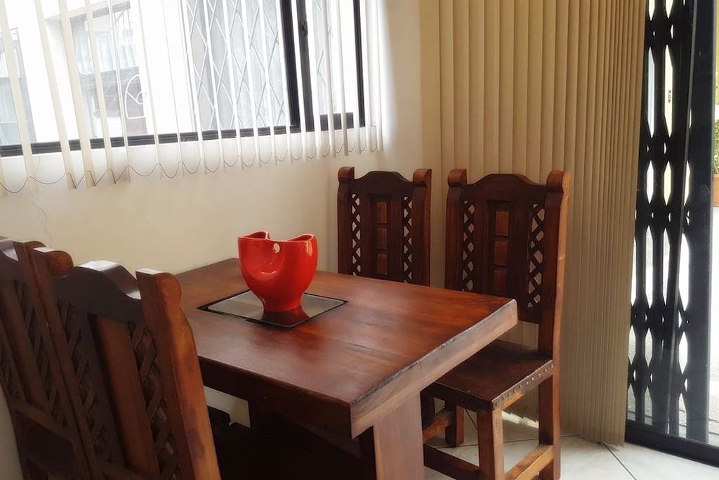 Dining Room (ground floor)