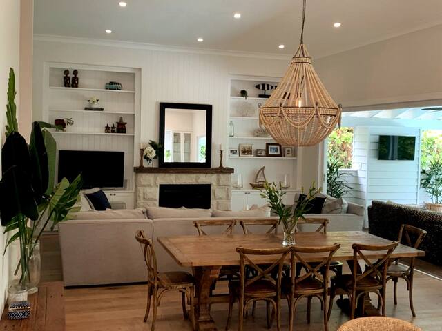 Tropical oasis near Manly gallery image 2