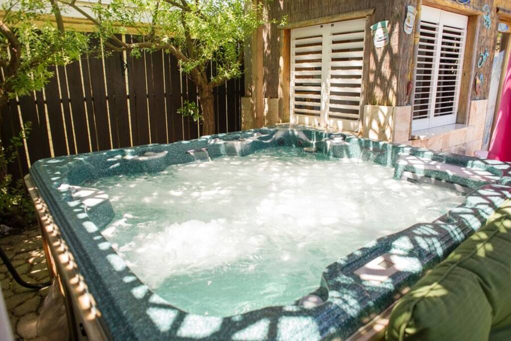 Hot tub paradise!