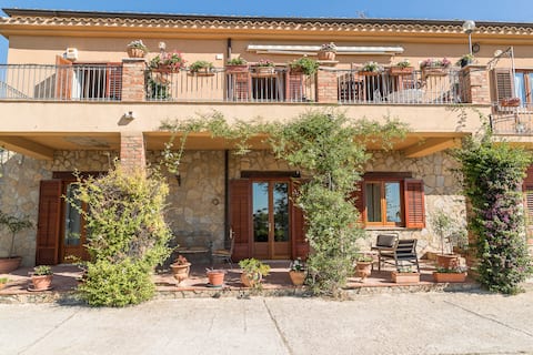 Apartment in a Villa on a Sicilian Hill
