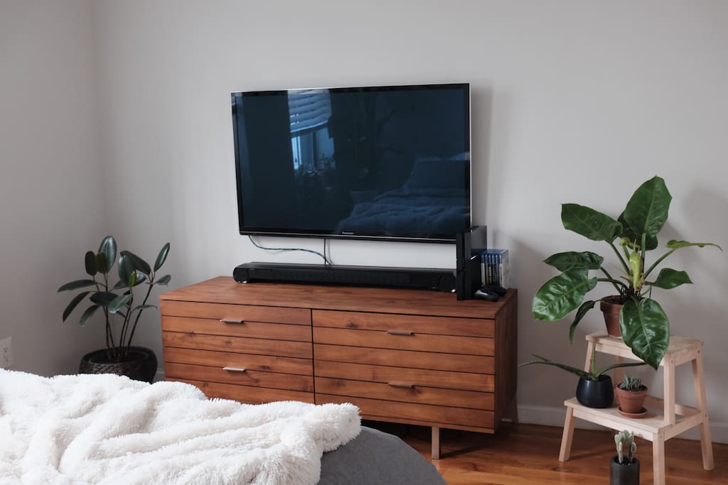 Netflix, Hulu & PS3
