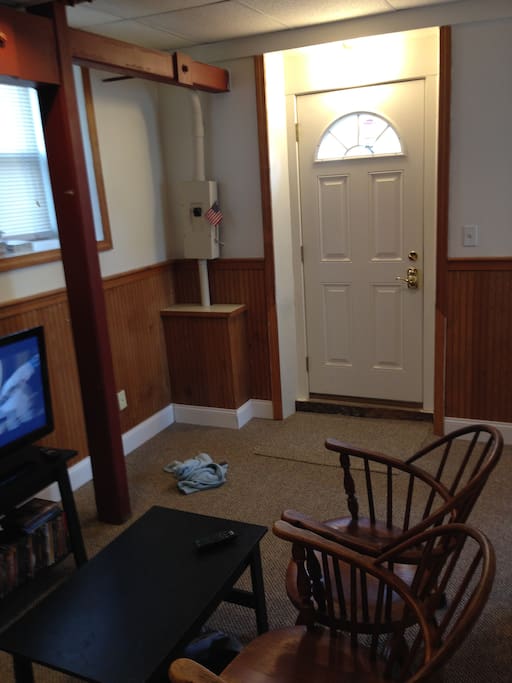 This is inside the front door sitting area with TV and DVD player - No cable