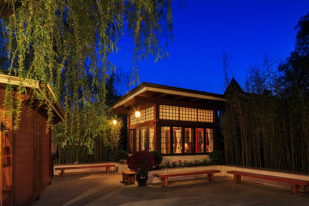 亭子夜景