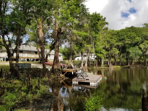 Waterfront Retreat- w/Kayaks & Peace River access