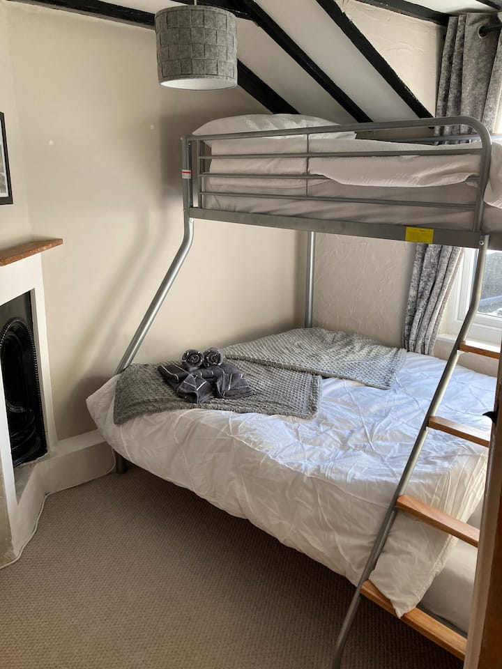 Chumba cha ghorofa tatu