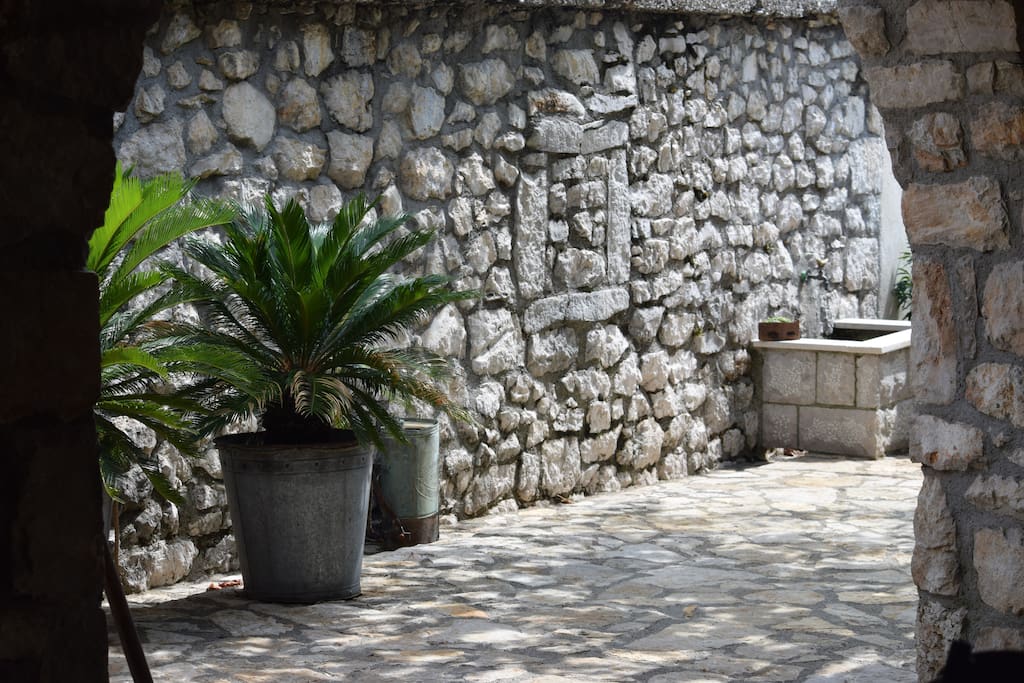 Ground floor terrace/garden