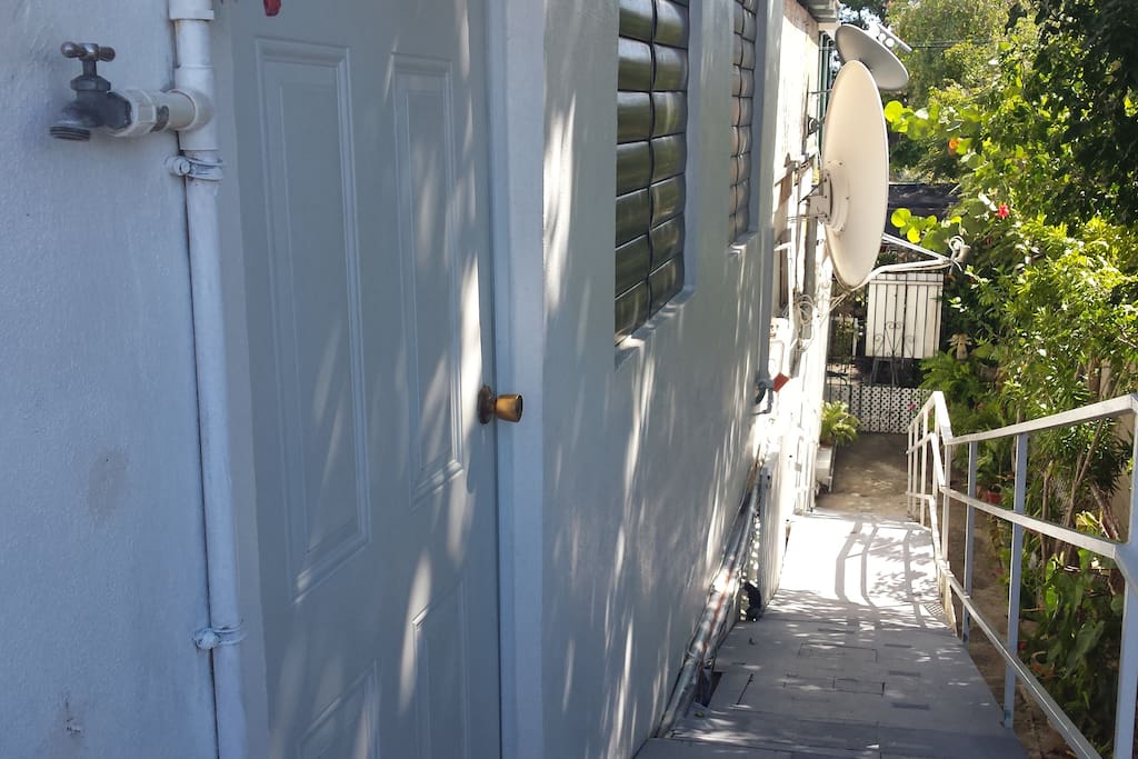 This picture shows the ramp leading to the entrance of the bedroom (from the outside of the bedroom)