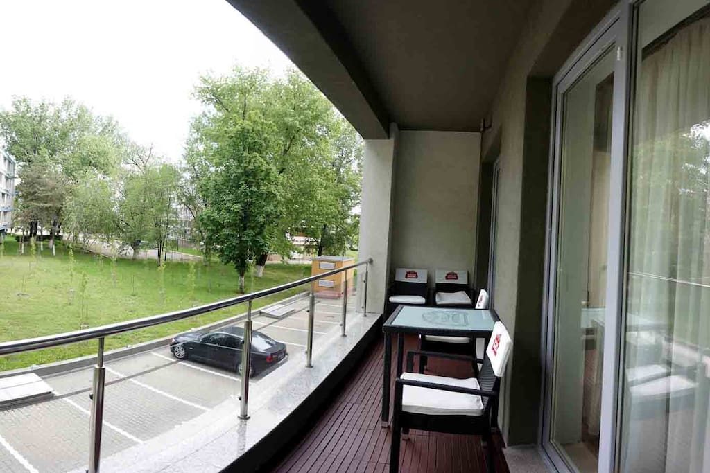 balcony