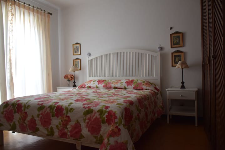 Cozy Room  -Private room  with shared wc