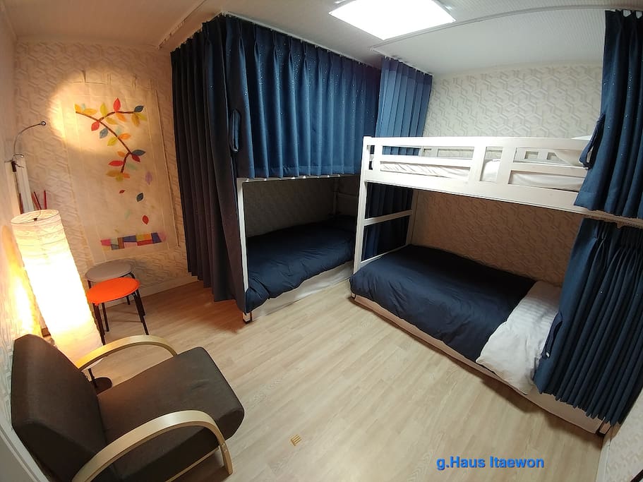 Family Room (Max 4)