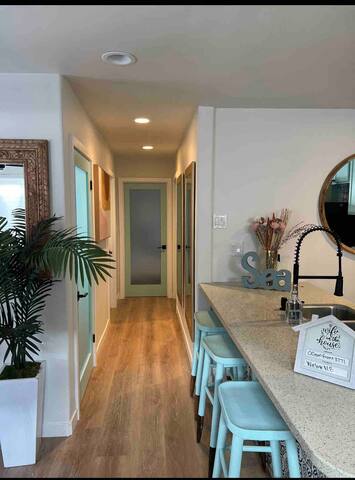 Tiffany’s on the Beach. Just steps from the ocean gallery image 2