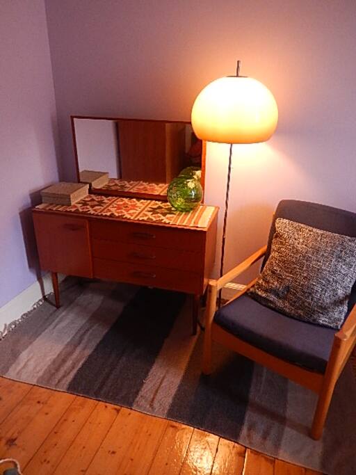Chill out space in bedroom
