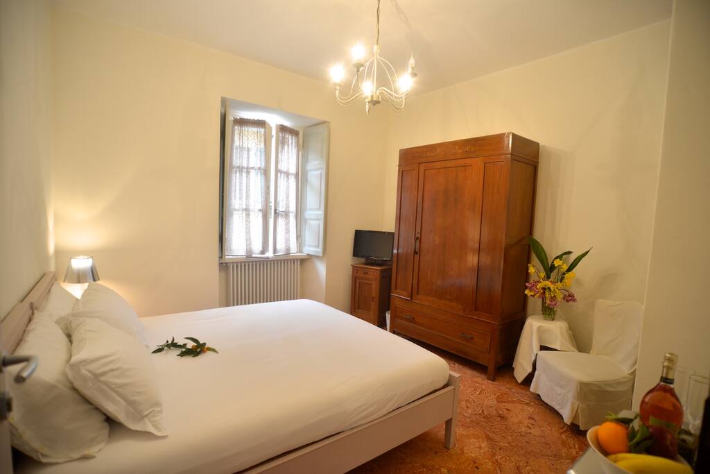 Bedroom from entrance