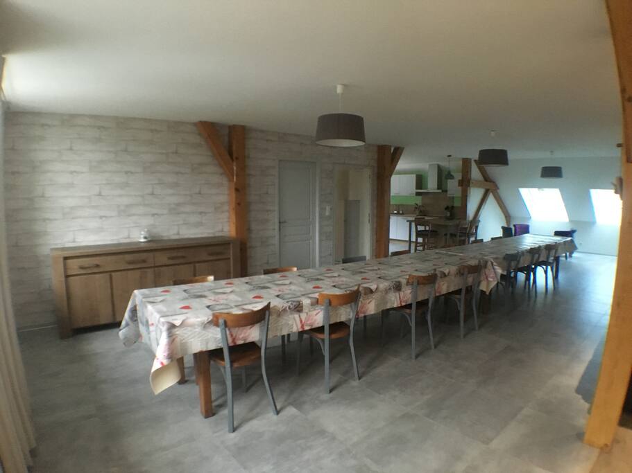 tablée de 28 personnes
