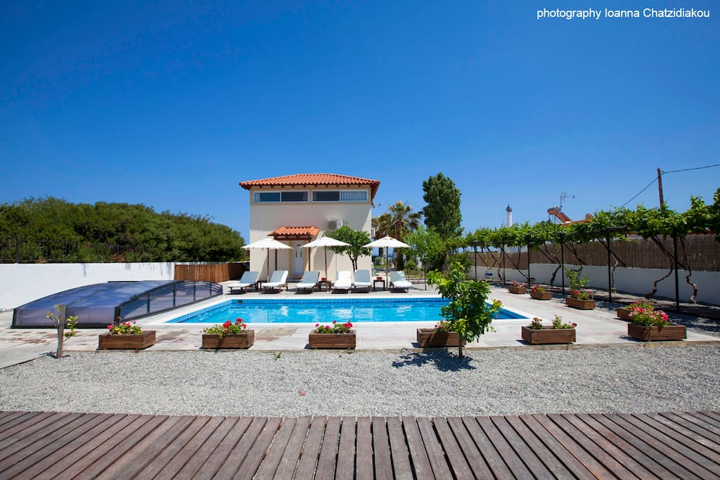 Sometimes all you need is chill out by the swimming pool & think nothing at all!