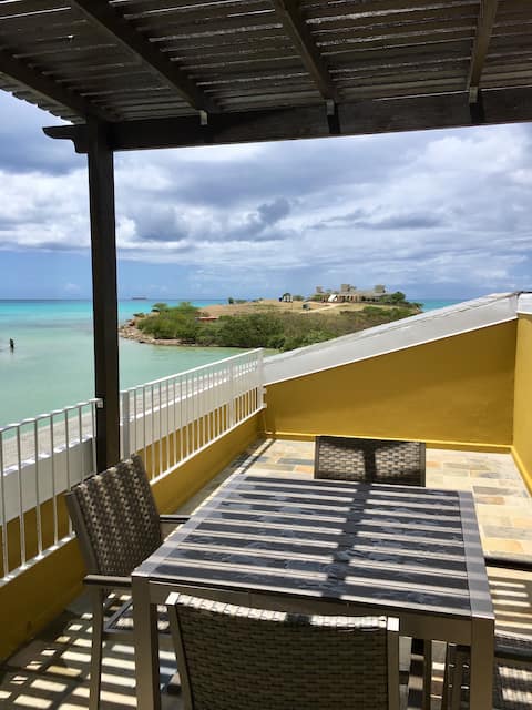 Trendy Marina Bay Beach Condo (Studio)