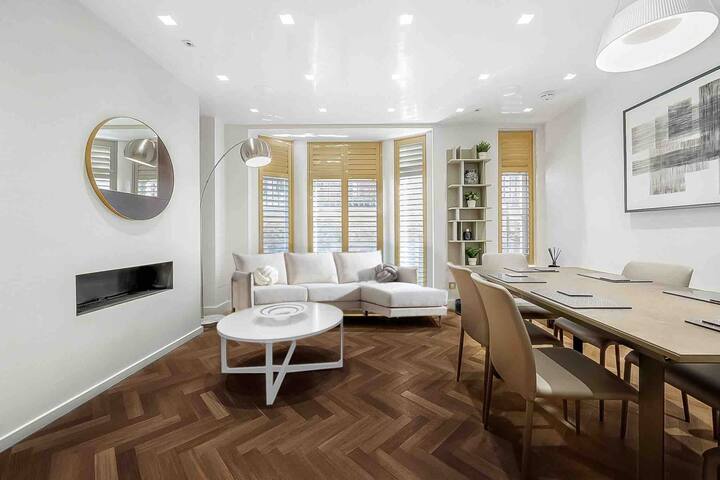 J-Mr Selfridg gallery image 2