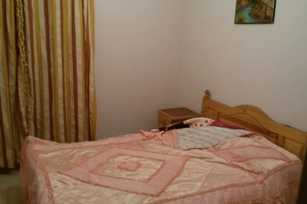 chambre a couché a lit double