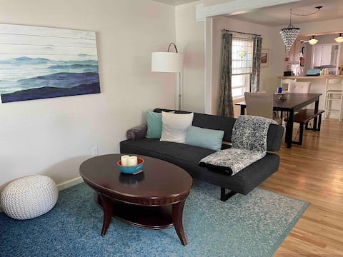 Top Airbnb: Charming Cottage on Alpine Park (STR875) in Salida