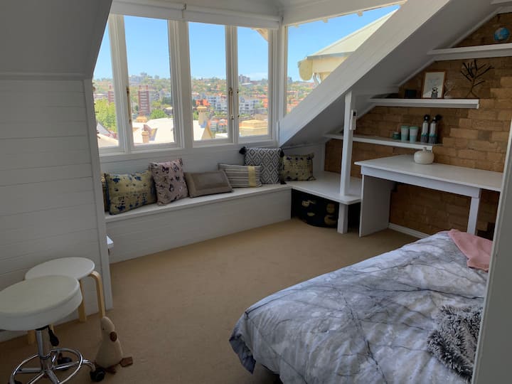 საძინებელი 4