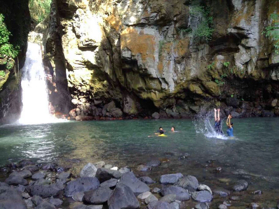 Tembok Barak Waterfalls