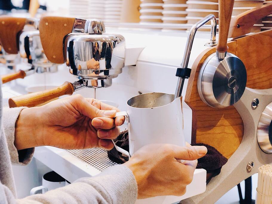 用一杯 Arabica 对话山口淳一大神 上海旅游攻略 尽在airbnb爱彼迎