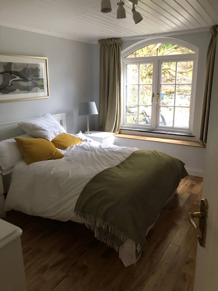 La chambre avec vue sur votre patio privé...