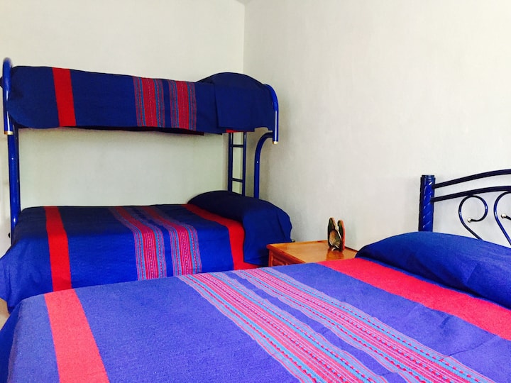 Prostor za najviše 5 osoba. 