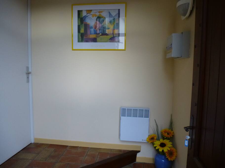 Entrée de l'appartement du rez de chaussée.