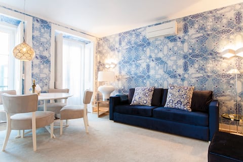 Top Airbnb: Elegant Design & Heart of Chiado | Luxury 3BR Apt em Lisboa