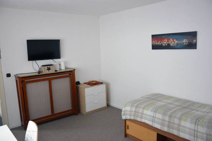 Quiet And Convenient Studio Flat Apartments For Rent In Monchengladbach North Rhine Westphalia Germany