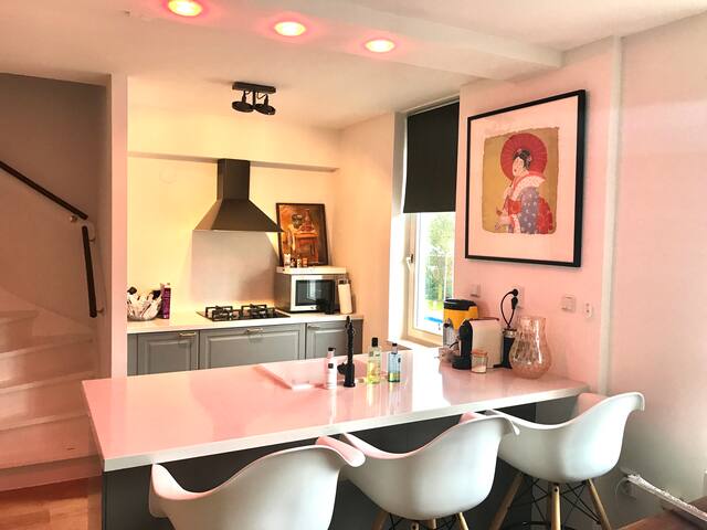 2 bedroom appartment centrum/Wijck fresh&new