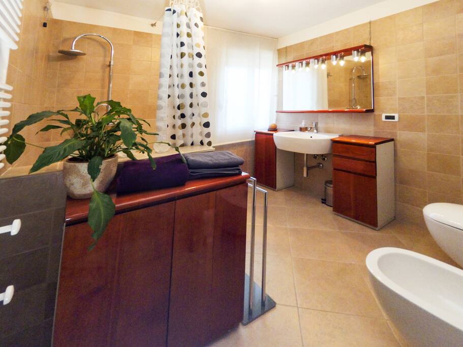 Bagno privato in camera - Ensuite private bathroom