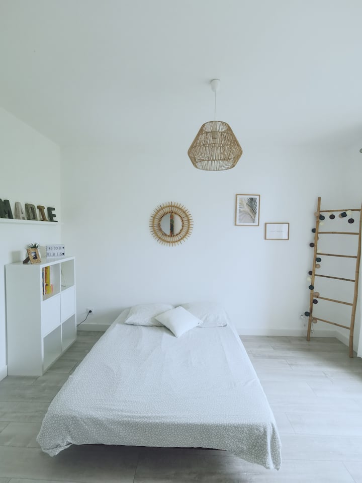 רצפת חדר השינה לא מיזוג אוויר, מיזוג אוויר בלובי למעלה