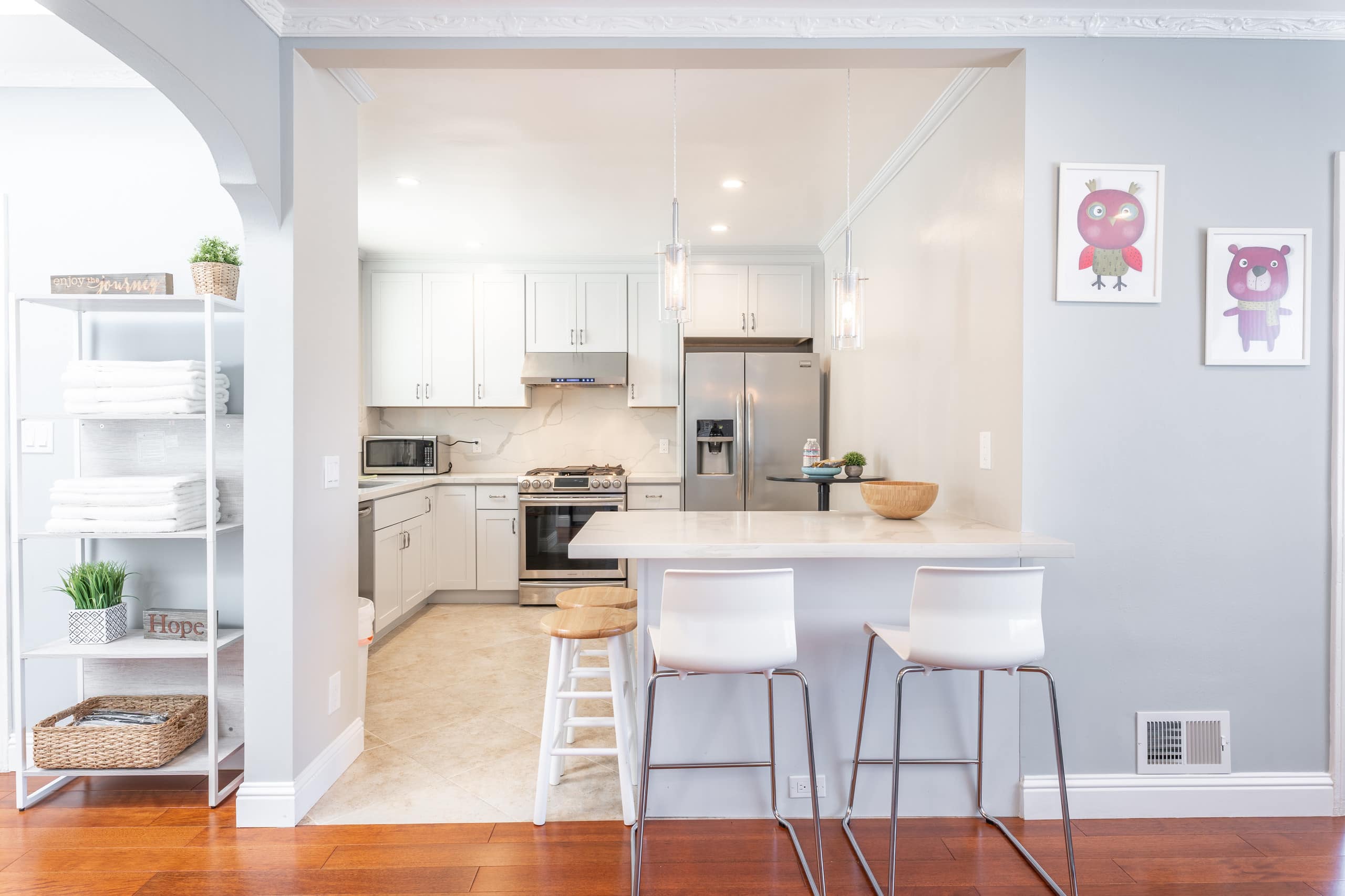 Home in San Francisco · ★4.98 · 4 bedrooms · 5 beds · 2 baths - Image 9