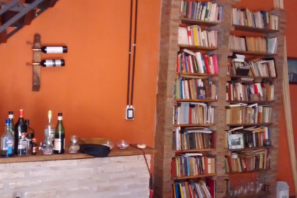 Barra y Biblioteca