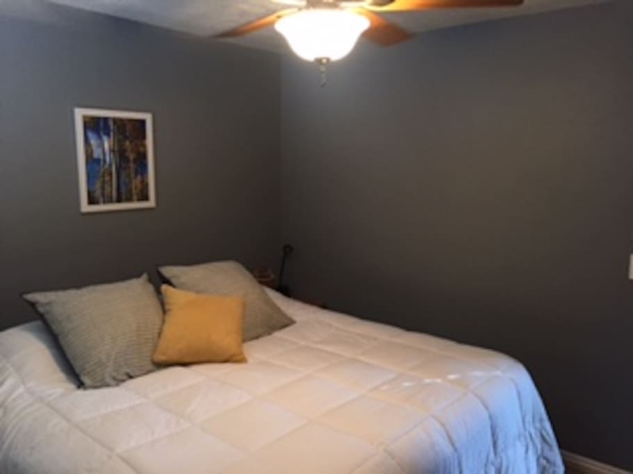 Bedroom 1 King