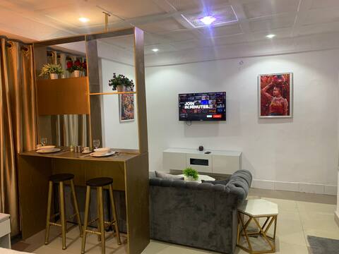FEE-Big Studio Unit-Washer 24*7 light,WiFi Netflix