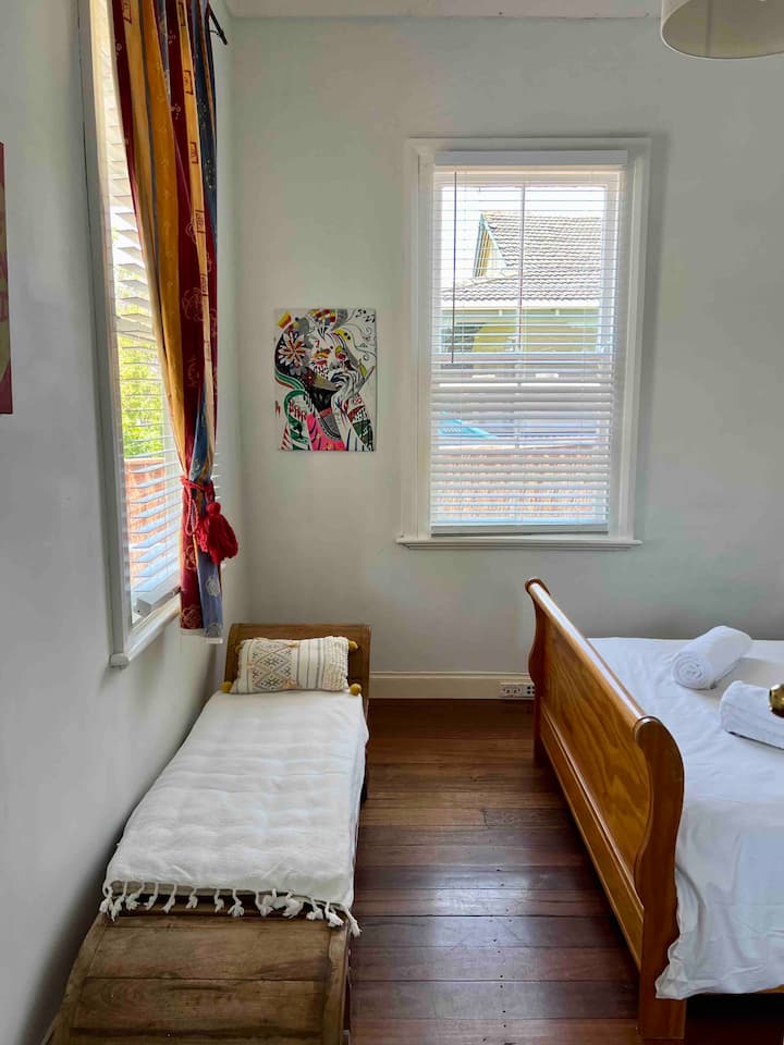 1 spálňa s manželskou posteľouou Queen